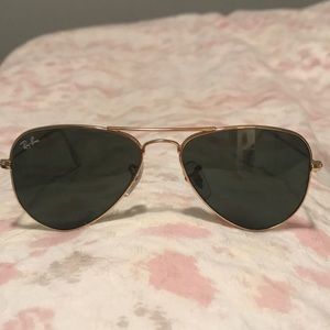RAY- BANS - Aviator Classic Ray-Ban’s